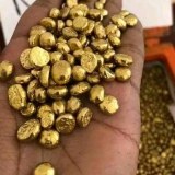 Pépites et lingots d'or naturels purs disponibles à la vente