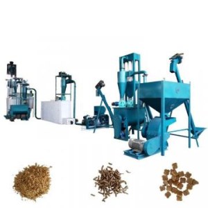 Animal Feed Machine Processes Feed Pellets