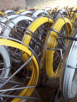 Fiberglass duct rod with wire coating