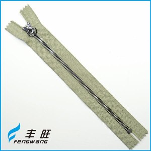 Low price high quality fancy metal zippers wholesale