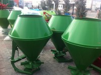 Fertilizer spreader