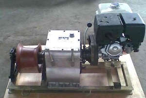 Cable tractor winch, cable trailer winch