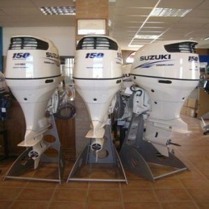 Slightly Used Suzuki 150HP 4-Stroke Outboard Motor Engine